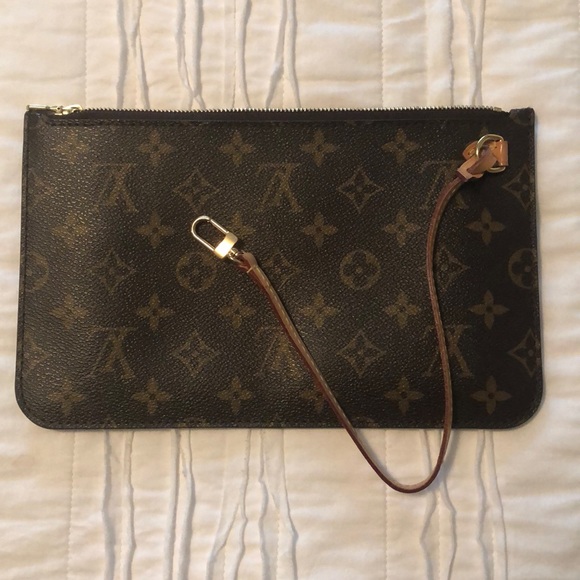 Louie Vuitton Neverfull MM Pochette - Picture 8 of 8
